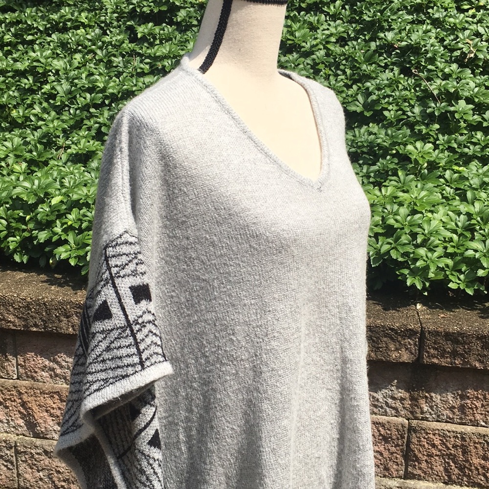 Chico’s Sweater - Picture 3 of 11